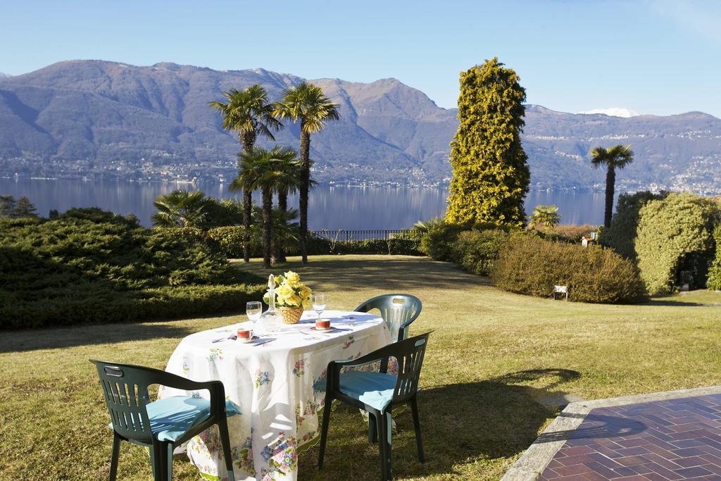 Villa Panorama Porto Valtravaglia Exterior photo